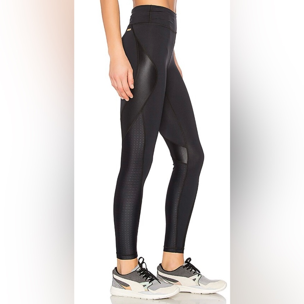 Alala - Edge Ankle Tight in Black Liquid Check Leggings